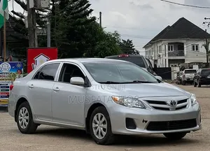 Toyota Corolla 2013 Silver