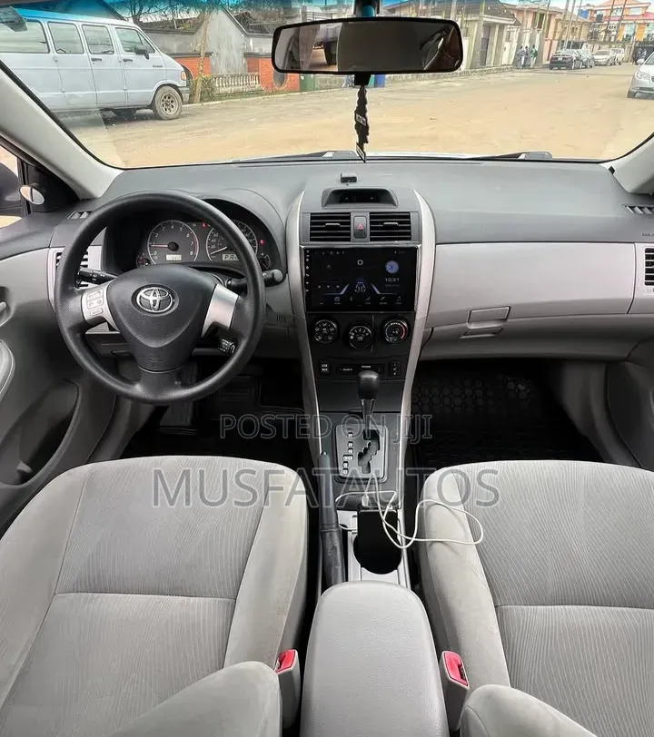 Toyota Corolla 2013 Silver