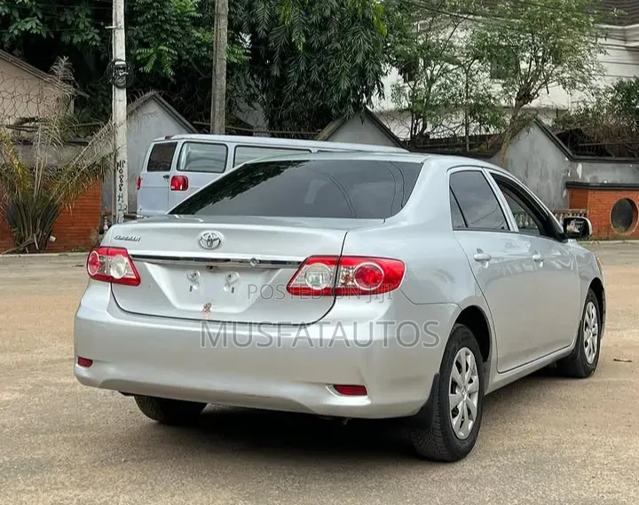 Toyota Corolla 2013 Silver