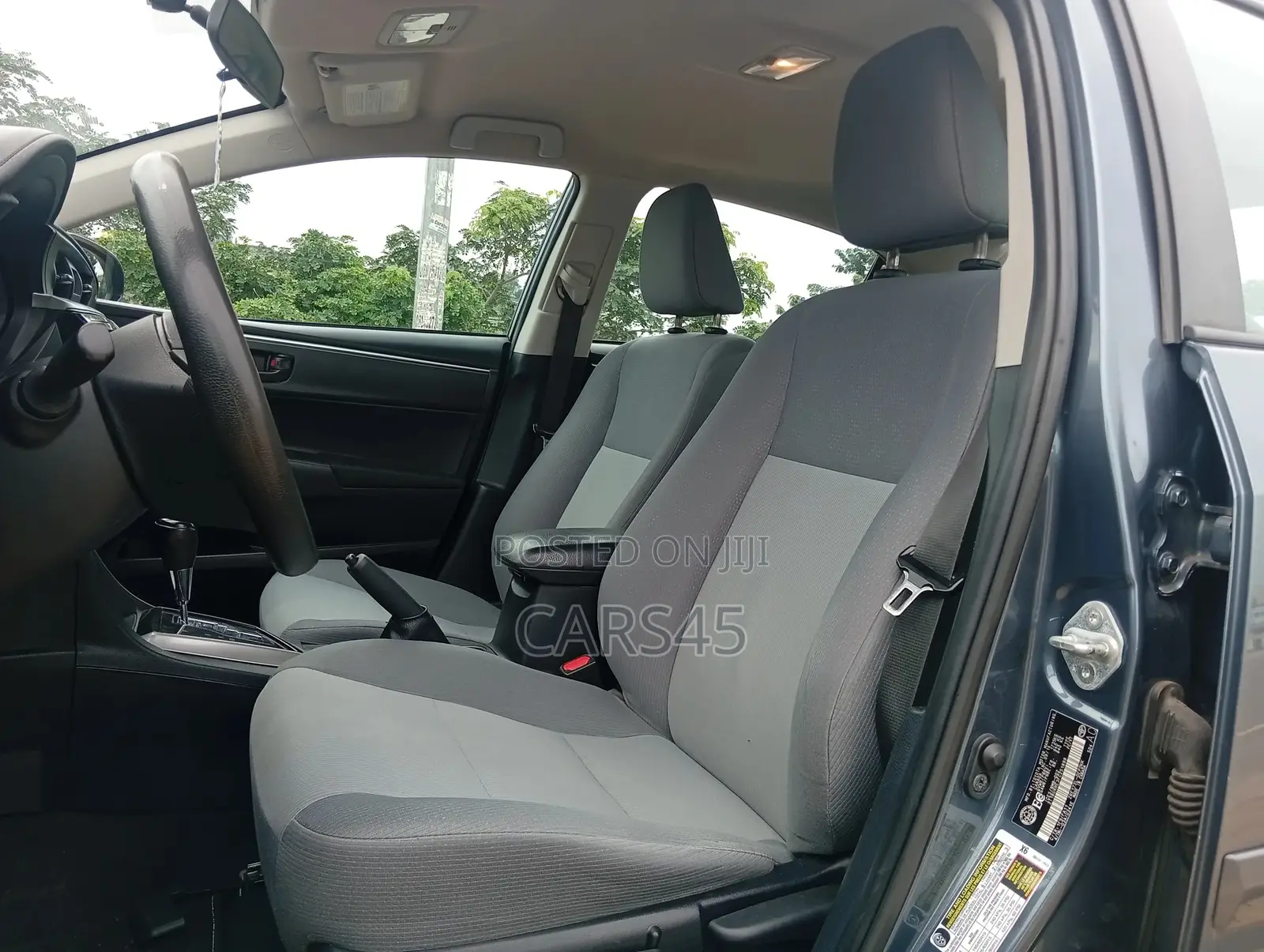 Toyota Corolla 2015 Gray