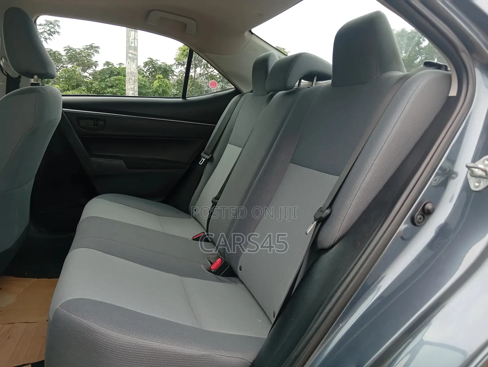 Toyota Corolla 2015 Gray