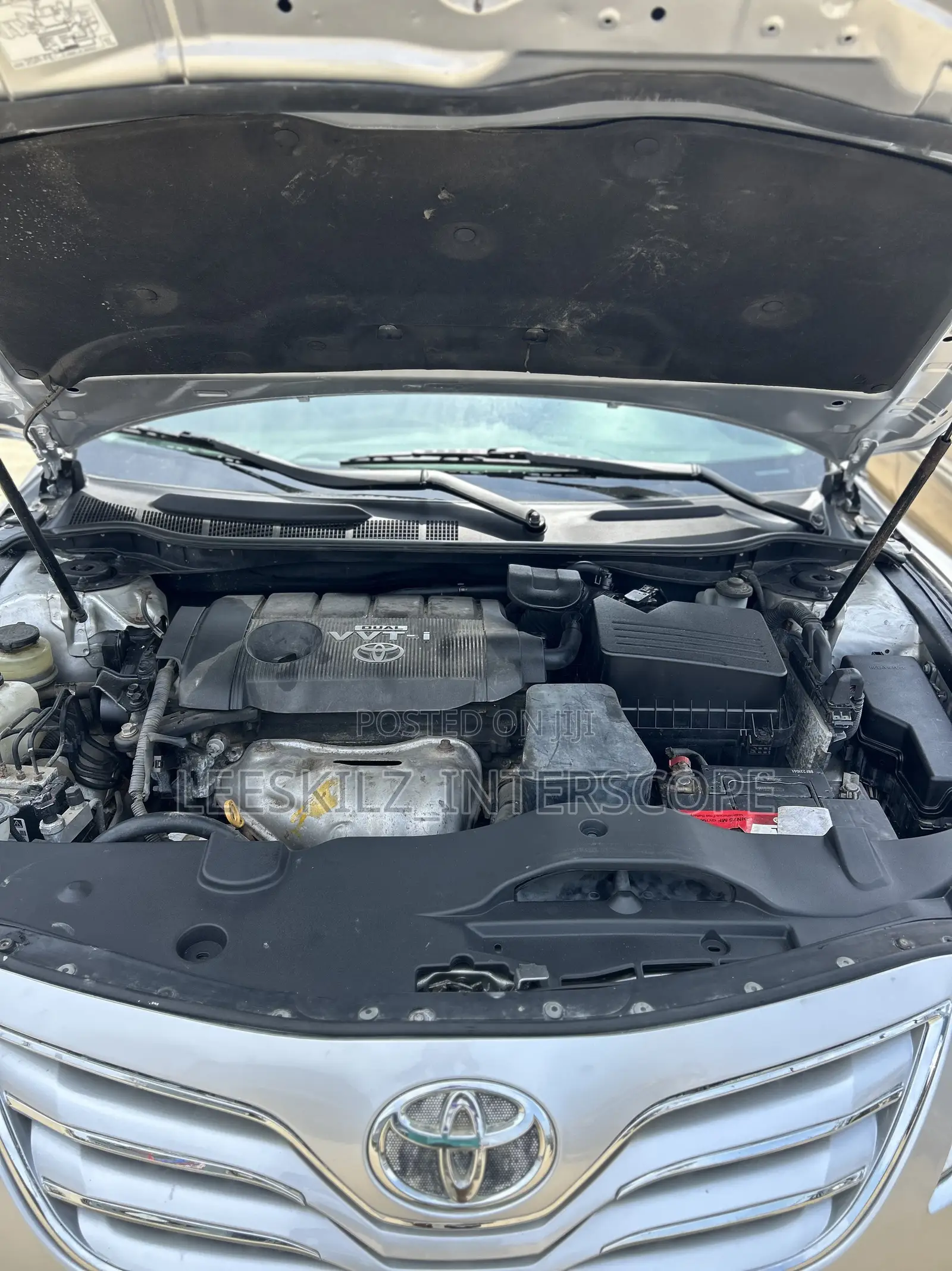 Toyota Camry 2010 Silver