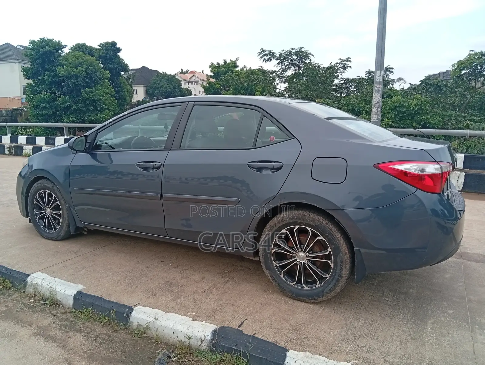 Toyota Corolla 2015 Gray