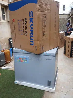SKYRUN Chest Freezer 260L – Large Interior & Reliable Cooling