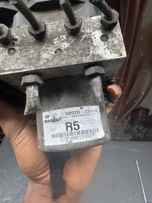 Hyundai Tucson 2009–2013 Anti-Lock Brake System Module