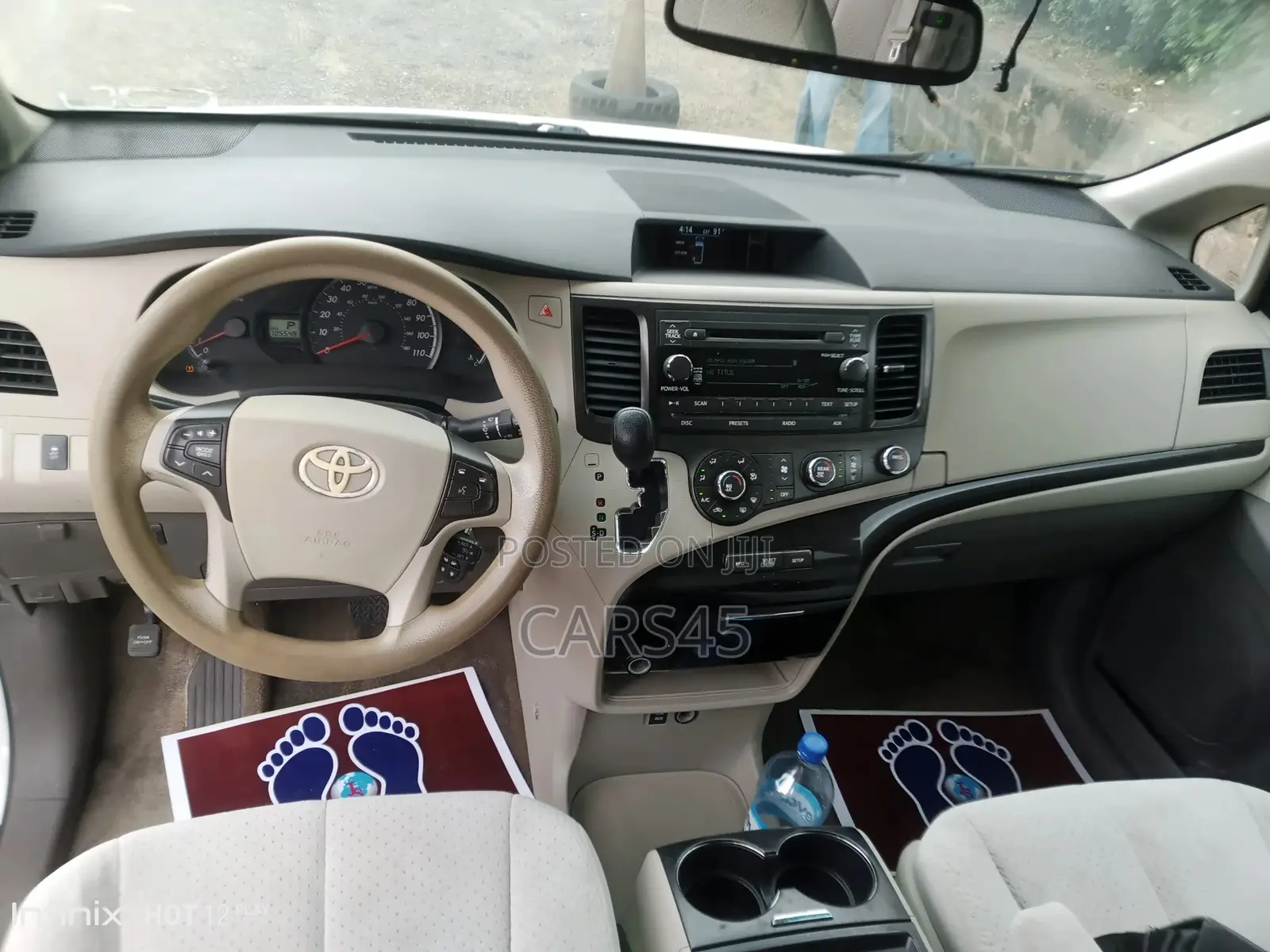 Toyota Sienna 2011 White