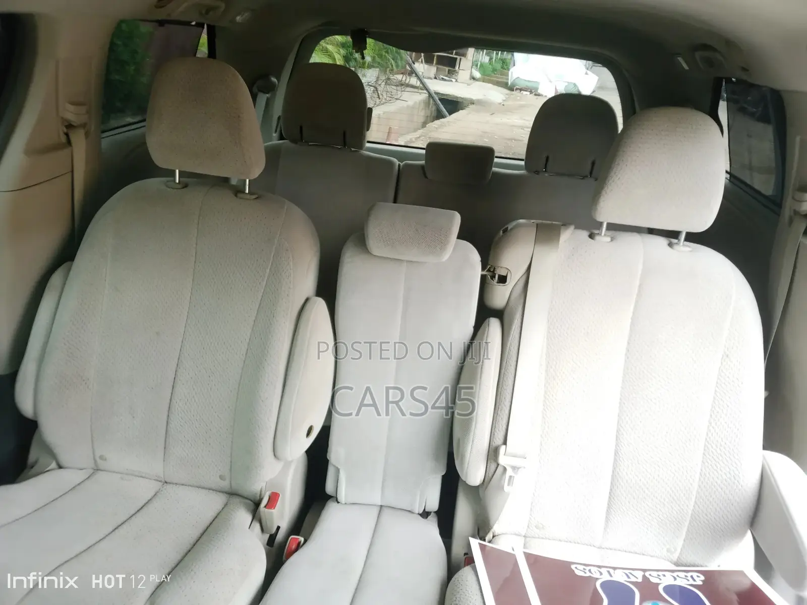Toyota Sienna 2011 White