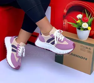 Trendy Sneaker