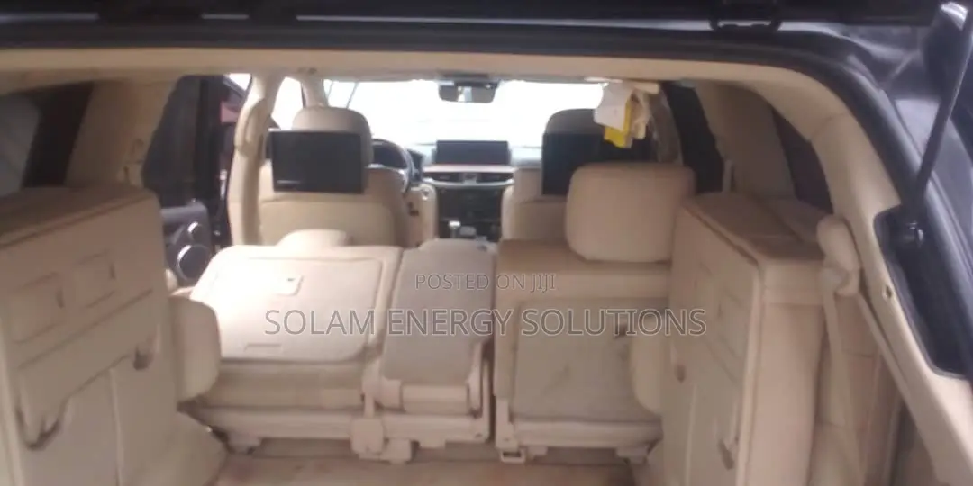 Lexus LX 2018 Black
