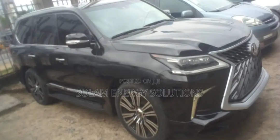 Lexus LX 2018 Black