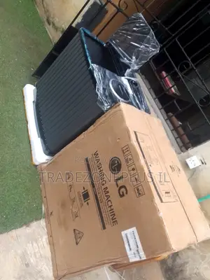 LG 8KG Laundry Appliance for Family Use