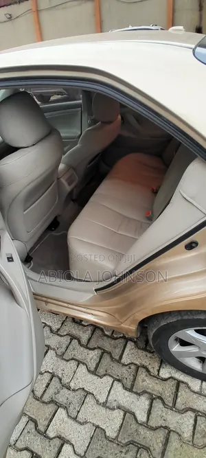Toyota Camry 2010 Gold