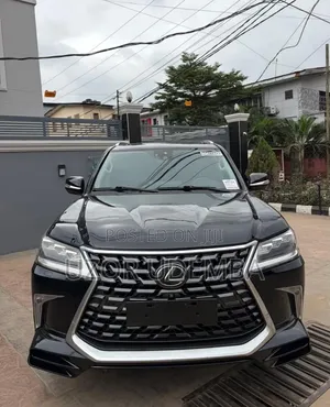 Lexus LX 2017 Black