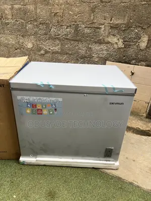 Skyrun 260L Chest Freezer BD260A – Perfect for Home & Business