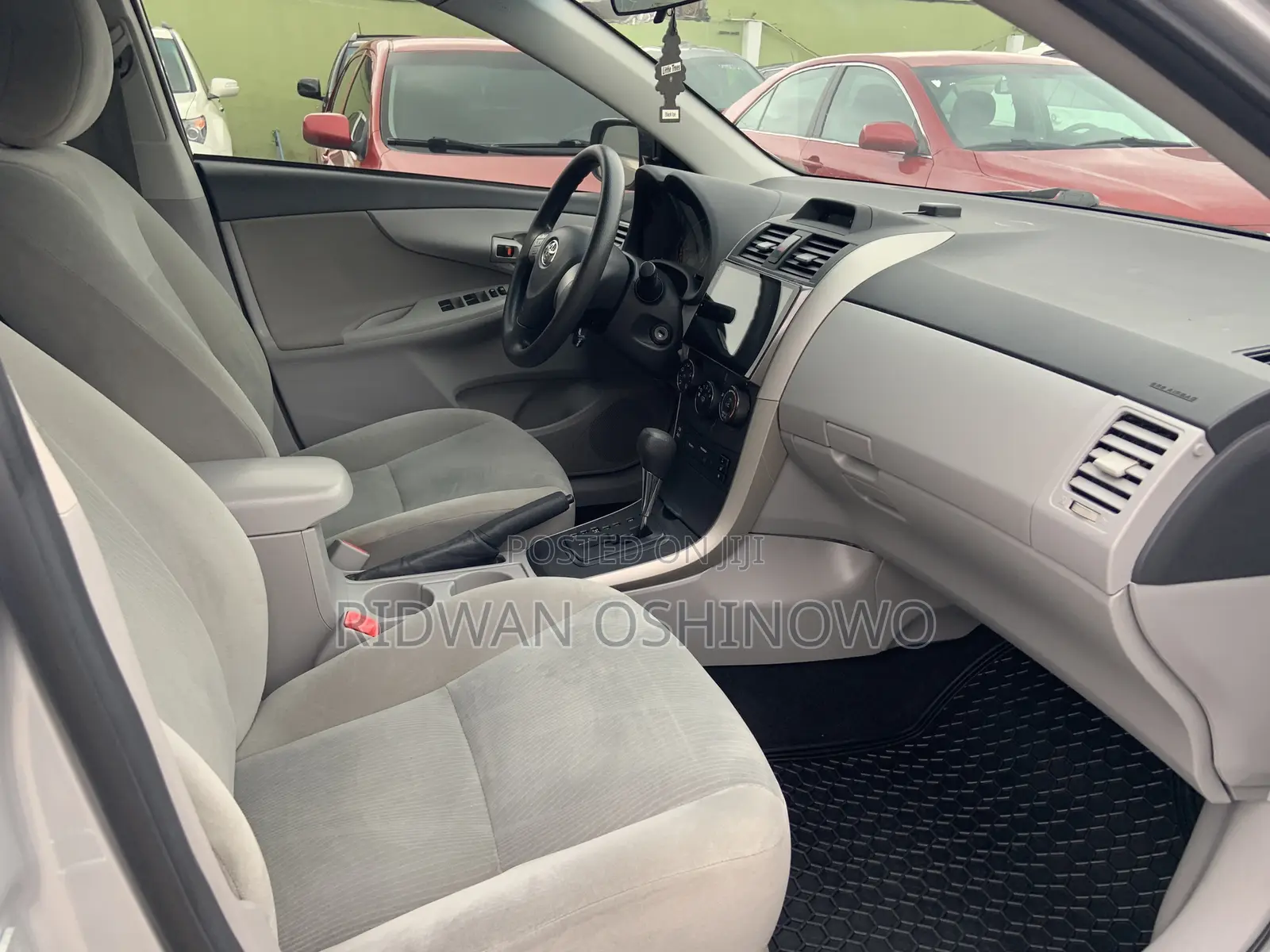 Toyota Corolla 2013 Silver