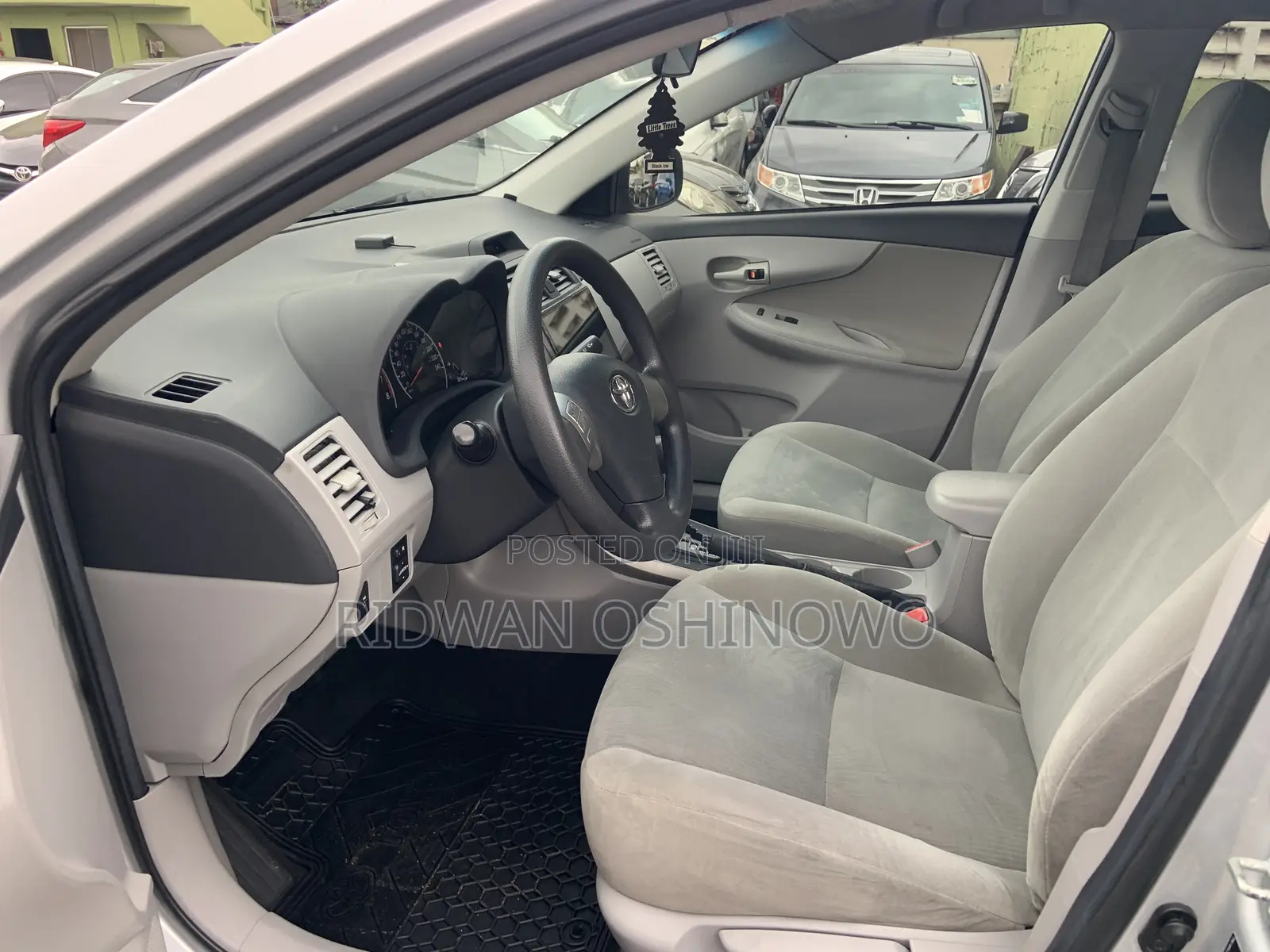 Toyota Corolla 2013 Silver