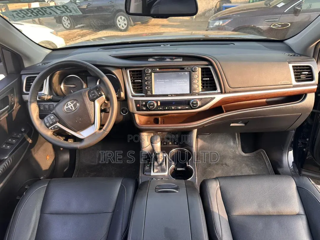 Toyota Highlander 2015 Black