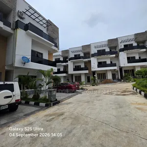 5bdrm Townhouse / Terrace in Southern Bridge, Jabi for rent