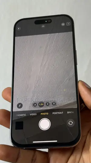 Apple iPhone 16 Pro 128 GB Gray