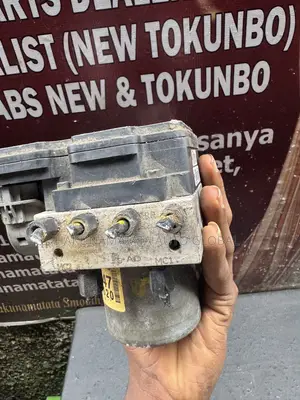 Hyundai Elantra 2019–2020 ABS Brake Control Module