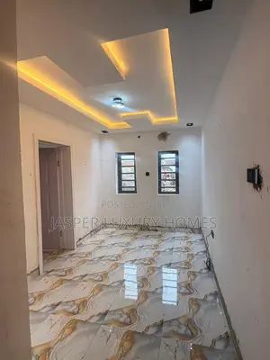 2bdrm Apartment in Yaba for rent