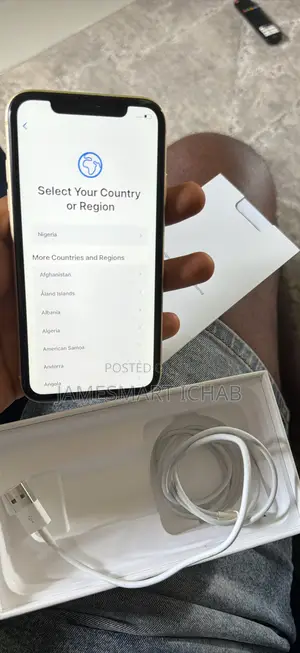 Apple iPhone XR 64 GB Yellow