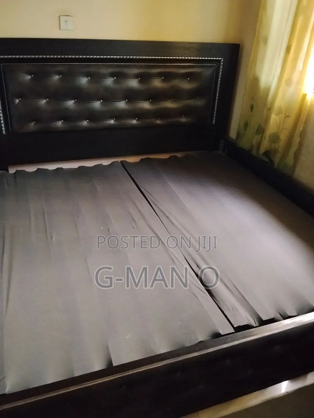 Bed Frame 6X6 Padded