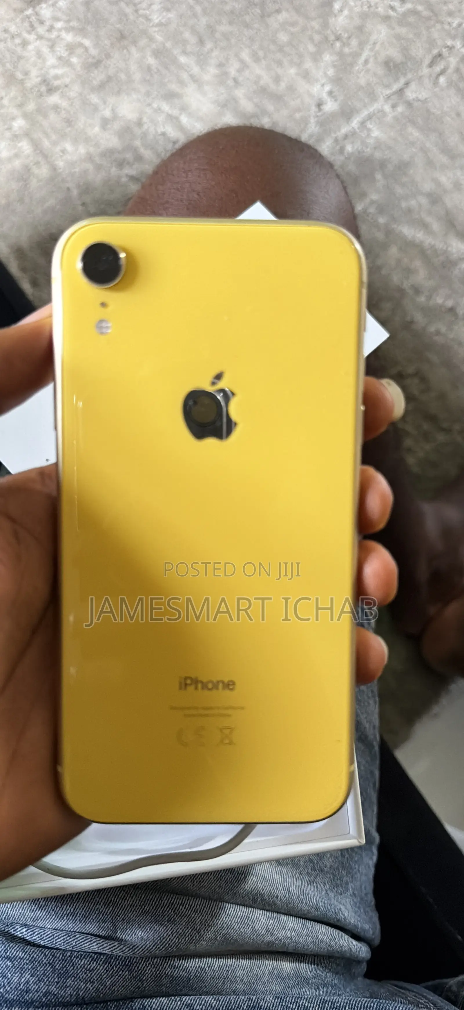Apple iPhone XR 64 GB Yellow