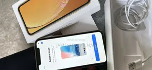 Apple iPhone XR 64 GB Yellow