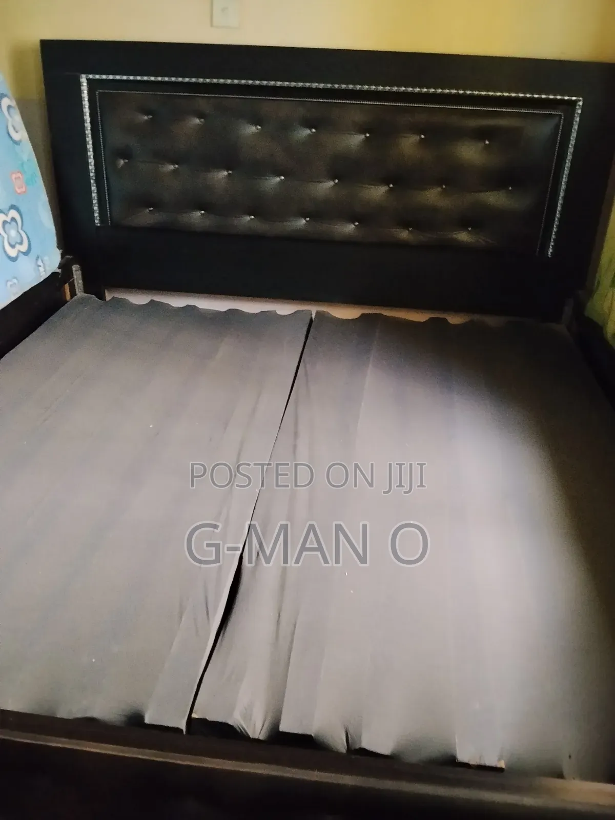 Bed Frame 6X6 Padded