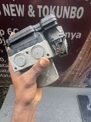 Kia Forte 2014–2016 ABS Controller & Pump