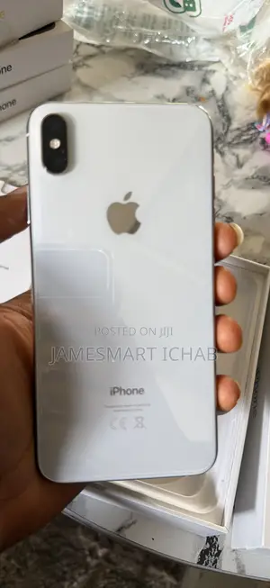Apple iPhone XS Max 64 GB Silver
