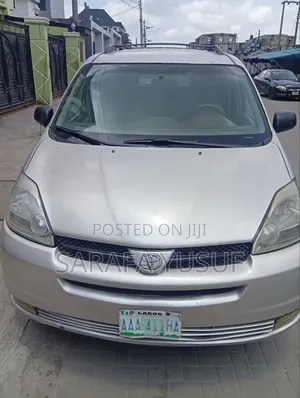 Toyota Quantum 2005 Grey