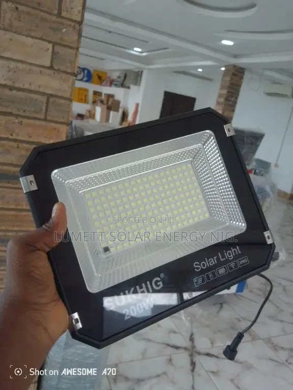 200W SUKHIG Solar Flood Light
