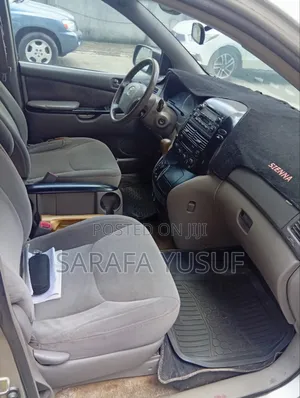 Toyota Quantum 2005 Grey