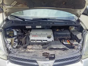 Toyota Quantum 2005 Grey