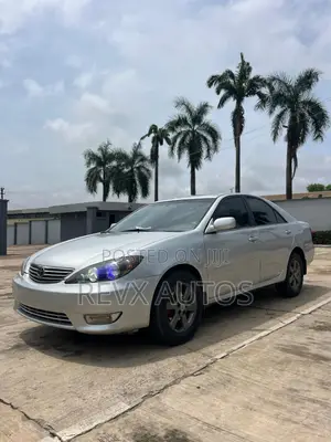 Toyota Camry 2006 Silver