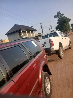 Towing Vehicle Rescue Service
