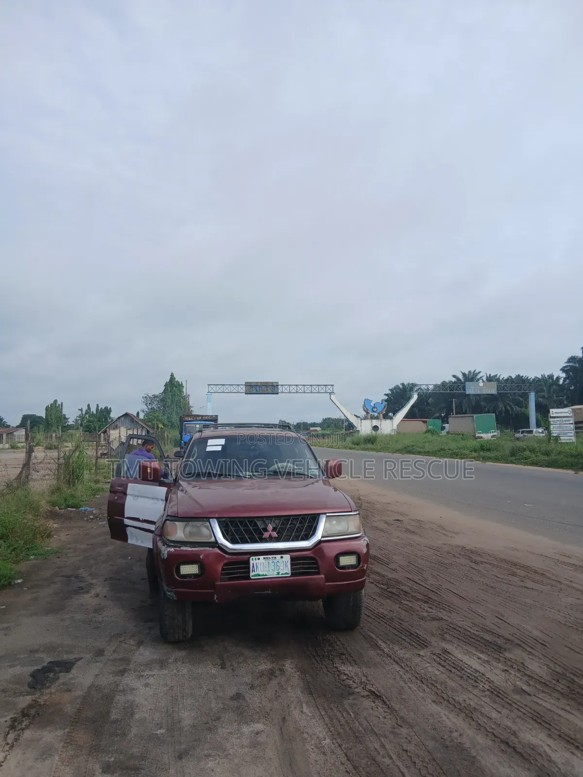 Towing Vehicle Rescue Service
