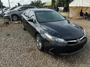 Toyota Camry SE 4dr Sedan (2.5L 4cyl 6A) 2017 Black