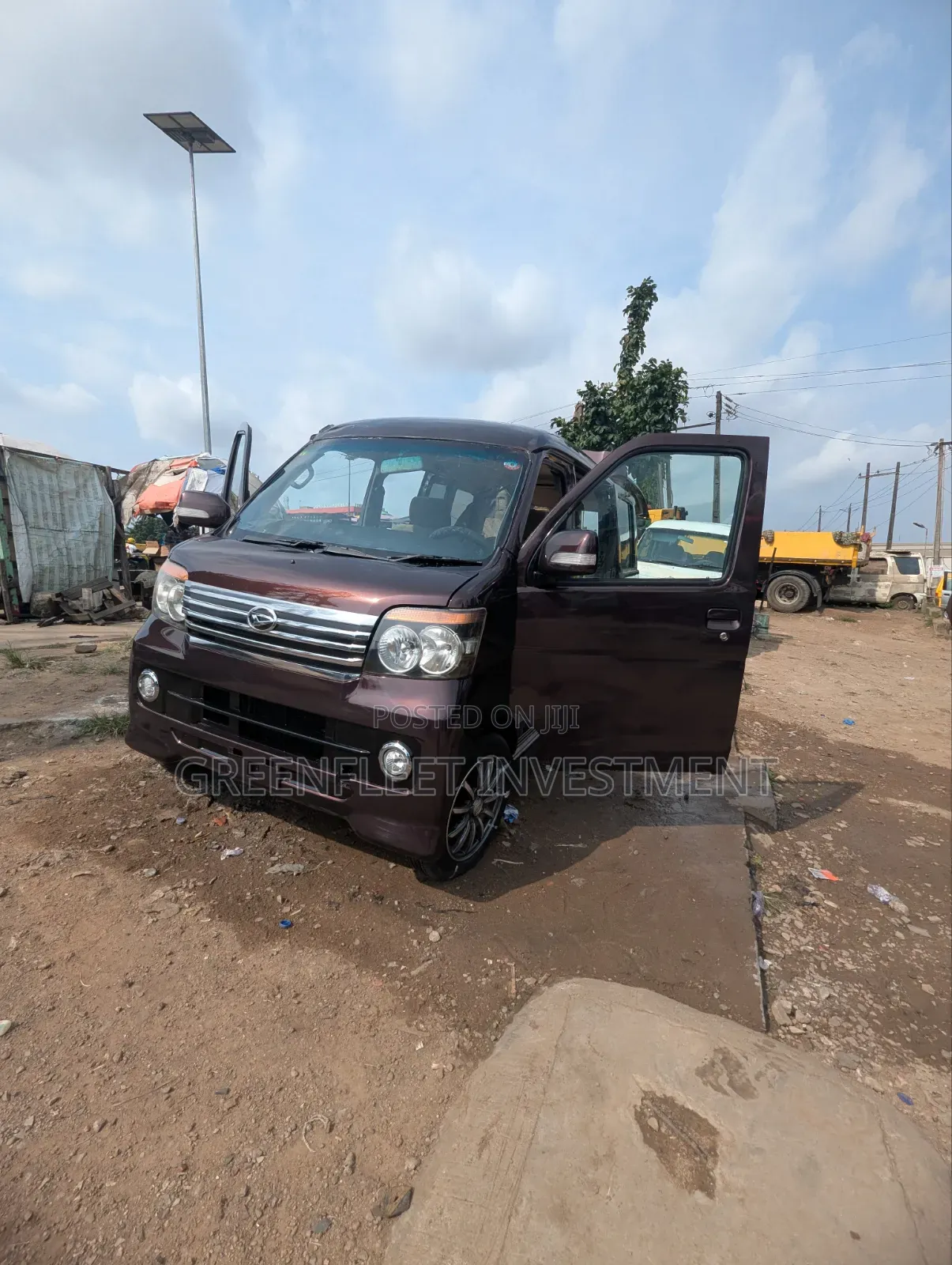 Daihatsu Hijet 2015 Brown