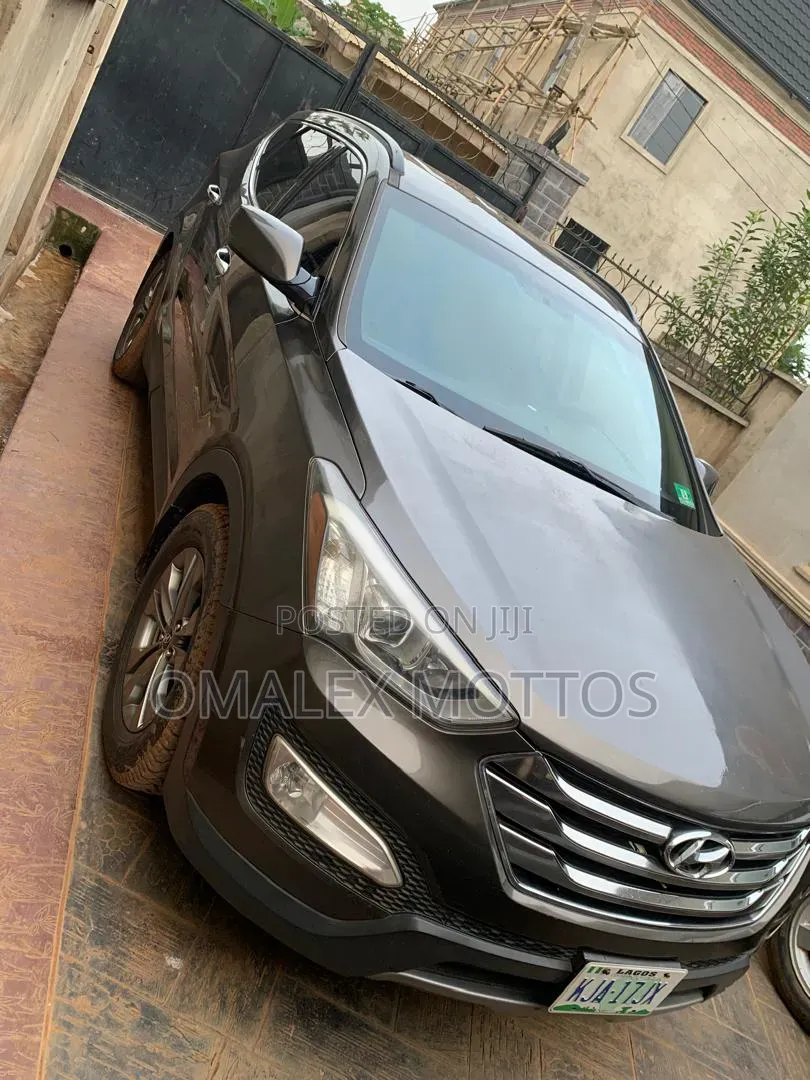 Hyundai Santa Fe SE 2012 Gray