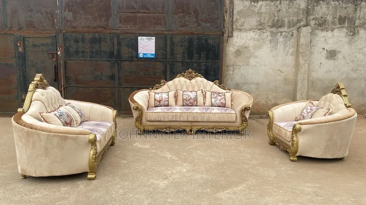 United Royal Chairs