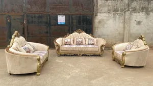United Royal Chairs