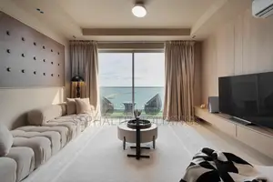 Ocean View Apartment at Sapphire Towers, Blue Water Estate.