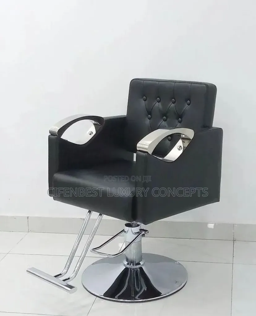 Executive Swivel Saloon Chair