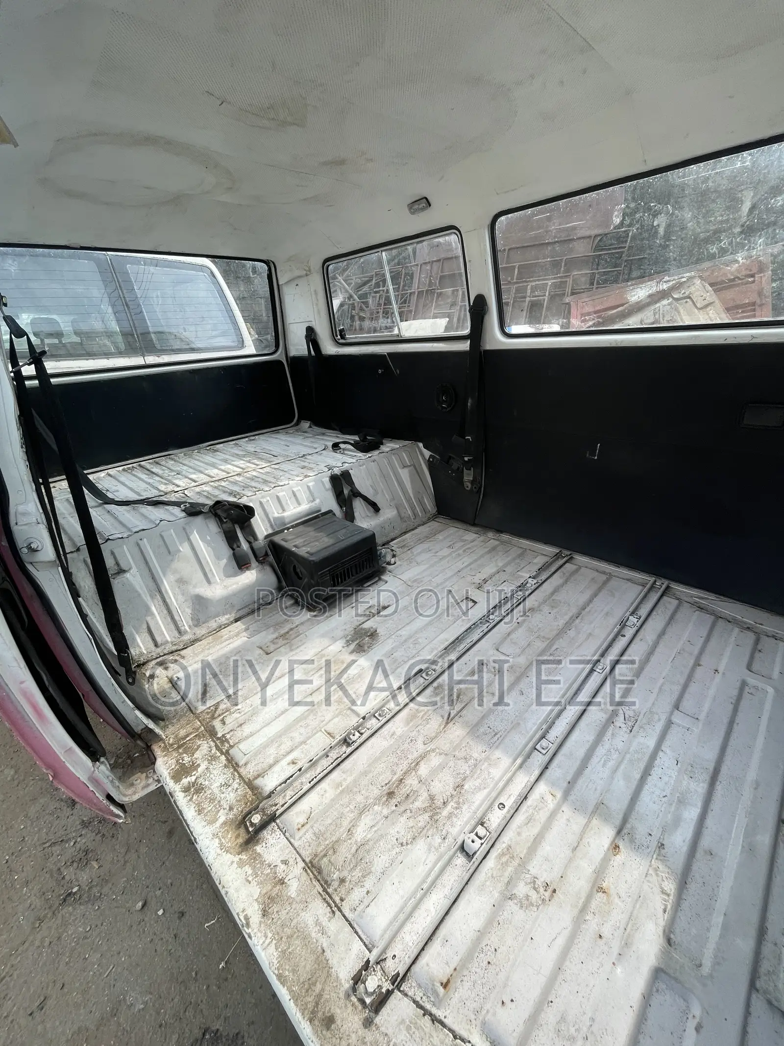 Volkswagen Transporter 2003 Pink