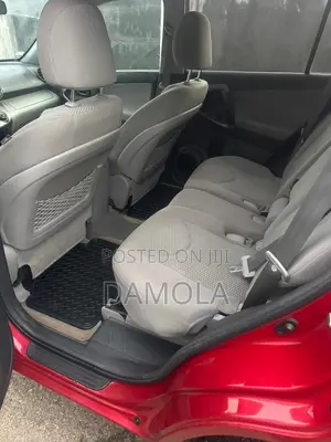 Toyota RAV4 2010 Red