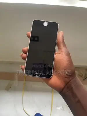 Apple iPhone 7 32 GB Gold