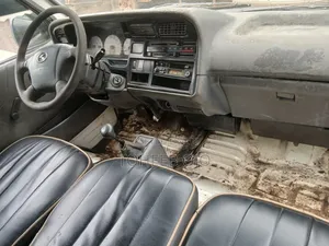 Toyota HiAce 1998 White